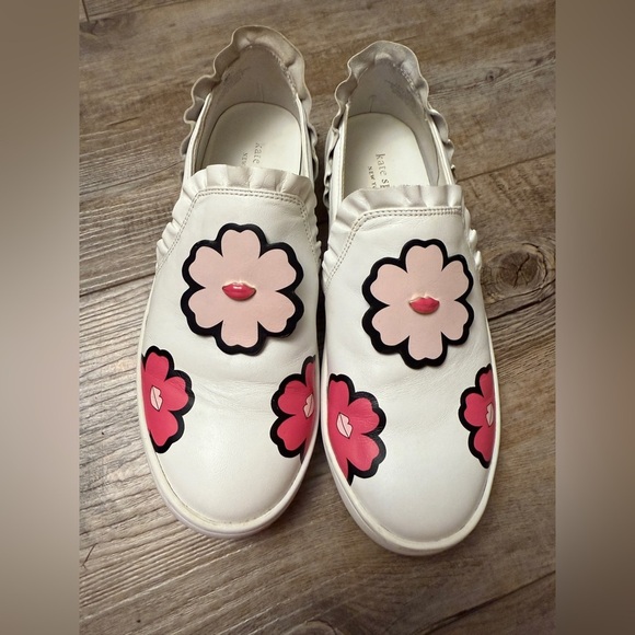 Kate Spade NY Flower Ruffled Leather Lima Sneakers size 7.5 - Picture 1 of 6